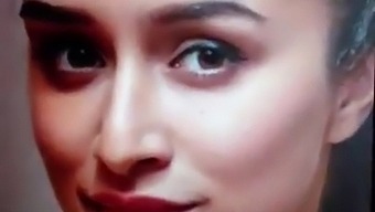 Sexta Sessão De Masturbação De Shraddha Kapoor Com Lubrificante E Brinquedo Sexual